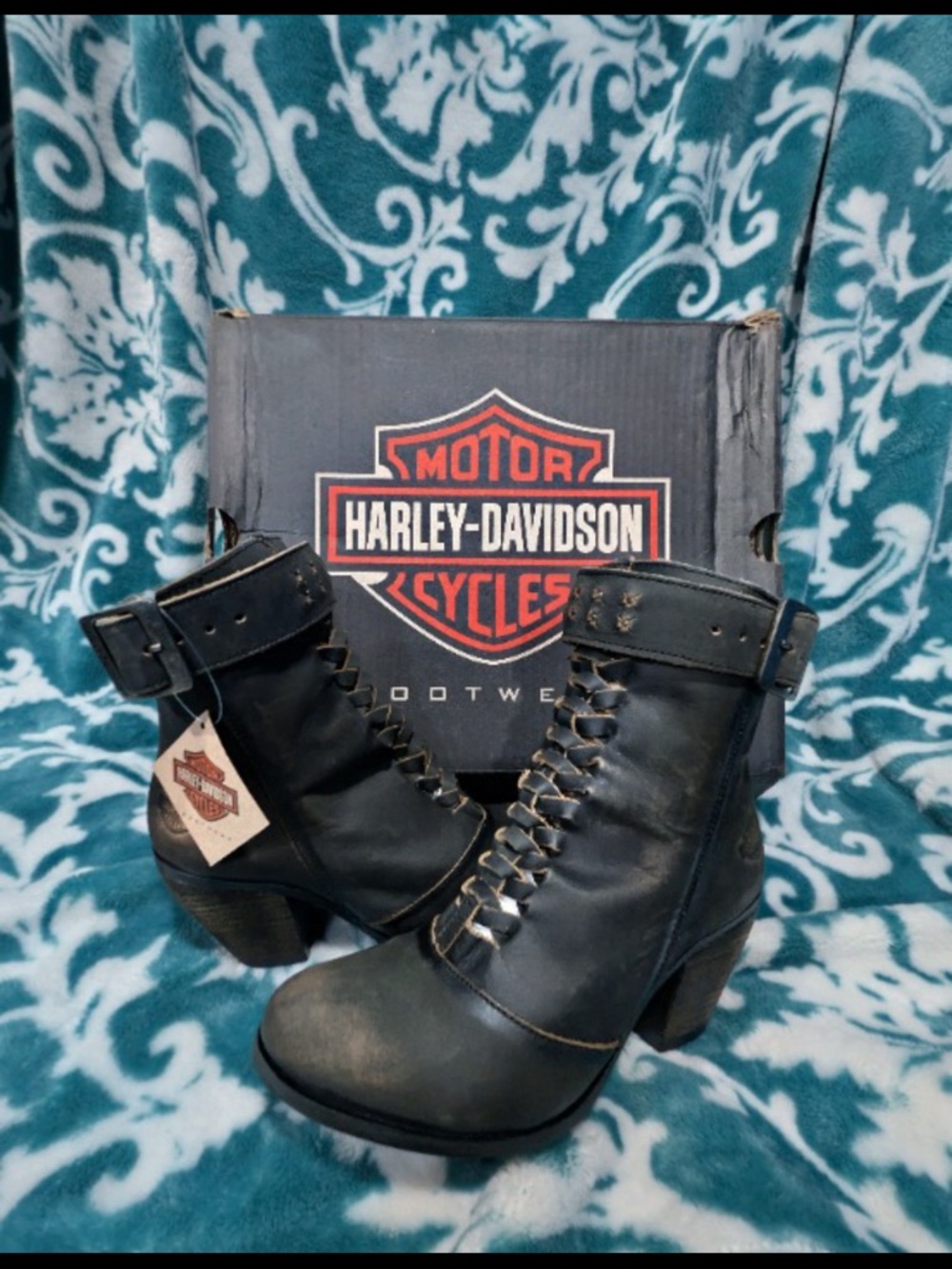 NWT Harley-Davidson Women's Calkins Leather Motorcycle Boots Model #D84267 SMOKE